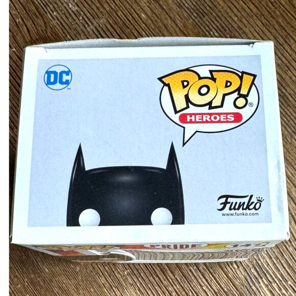 Funko Pop! Batman 141 Pride DC Comics Superhero Vinyl Figure Toy Merch - Picture 5 of 5
